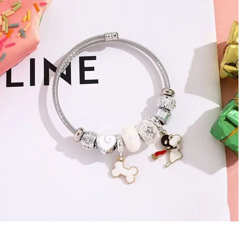 Pulsera SNOPPY con Charms